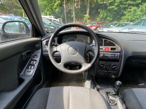 Hyundai Elantra 1.6 16V DOHC tažné klima 110tkm ČR - 5