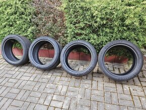 255/40 R19 Michelin - 5