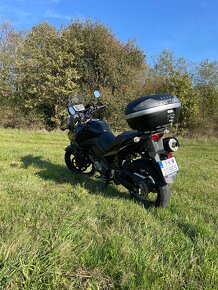 Suzuki DL650 VStrom - 5