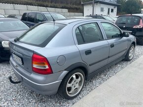 Opel Astra 1.4 i - 5