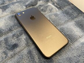 Apple iPhone 8 32GB - 5