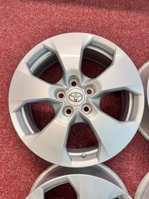 5x114,3 R17 originál alu Toyota RAV4 od 2018+ - 5