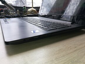 Lenovo G50. 15,6" LED. SSD 256 GB. 8 GB. Intel 4-jadro. - 5