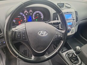 HYUNDAI I30 BENZIN 1,4 BENZIN ROK 2012 - 5