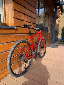 Gravel bicykel Giant Revolt 1 - 5