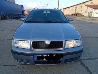 Predám Škoda Octavia Combi 1.9 TDI PD 4x4 Elegance M6 - 5