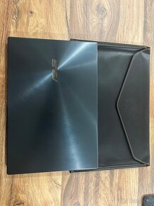 ASUS ZenBook Duo UX482E - 5