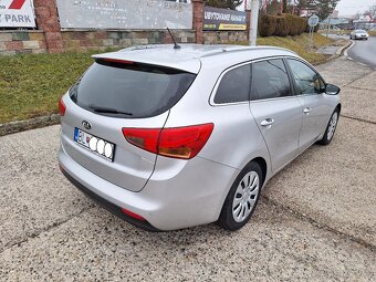 Kia Cee´d 1.6 GDI EX/Gold - 5