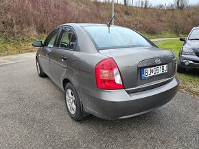 Hyundai accent 1.4 benzin - 5