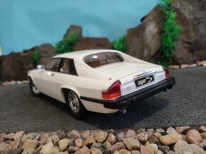 Prodám model 1:18 Jaguar XJS - 5