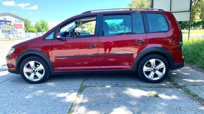 Volkswagen Touran Cross 2.0TDI - 5