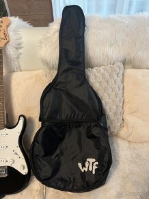 Elek.gitara : Fender Squier Mini Stratocaster V2 IL Black - 5