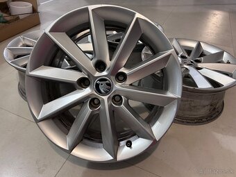 5x112 r16 orig.Škoda Helix - 5