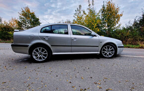 Škoda Octavia RS 1.8T Liftback - 5