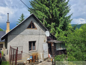 Rodinný dom v prírodnom prostredí na polosamote pred obcou - 5