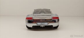 1:18 AUDI AVUS - 5