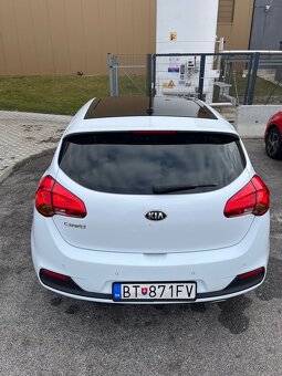 Kia Ceed 2013 panorama full - 5