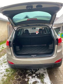 Hyundai ix35 2,0 CRDi 4x4 manuál + ťažné zariadenie - 5