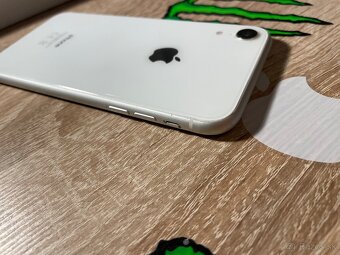 iPhone xr - 5