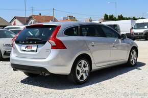 Volvo V60 D5 AWD Momentum Geartronic - 5