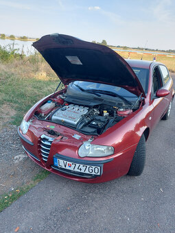 Alfa Romeo 147 REZERVOVANÉ - 5