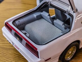 Pontiac Firebird 1989 TransAm 1:18 Greenlight - 5