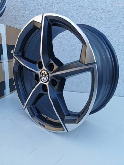 Vw Multivan, Caravelle alu disky 8x19 5x120 ET50 1204 - 5