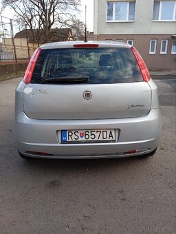 Fiat Punto Grande - 5