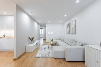 NADŠTANDARD 3 izb. byt. ul.Kalinovska, 71 m2,loggia.Nová KR - 5