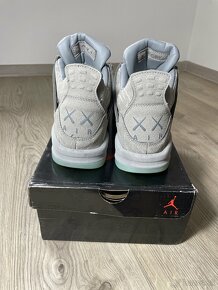 Nike Air Jordan 4 Kaws - 5