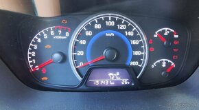 Hyundai i10 1.2 rok 2015 - 5