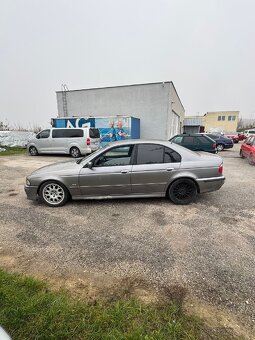 Predám BMW E39 525i 141kw benzín Automat 2004 - 5