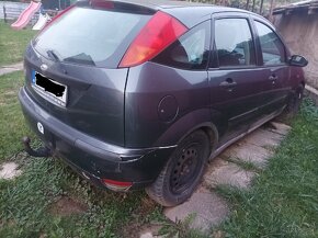 Rozpredám alebo predam Ford Focus 1.8tdci 66kw - 5