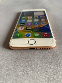 iPhone 8 64 GB Rose Gold - 5