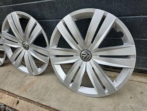 Puklice Volkswagen 16" - 5