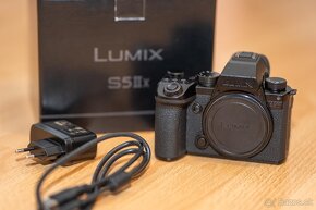 Panasonic Lumix S5IIX - 5