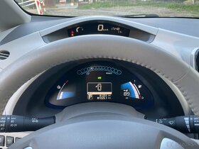 Nissan Leaf - 5