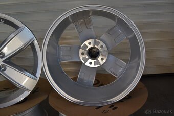 5x112 R17 Hlinikove disky Original VW model Corvara - 5