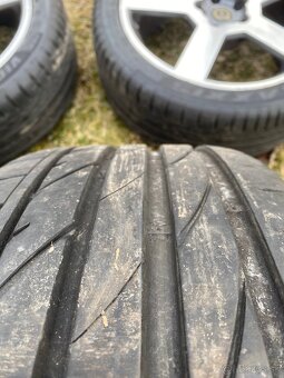 Volvo 5x108 245/40 r18 - 5