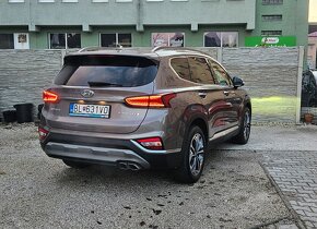 Hyundai Santa Fe 2,2 CRDi 8AT 4x4 PREMIUM 147kW/200 - 5