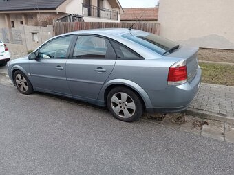 Predám opel vectra C - 5