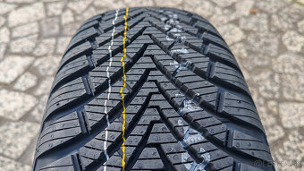 Celoročné pneu 175/65 R14 --- KUMHO - 5