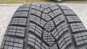 Zimné pneu 225/50 R17 --- GOOD YEAR - 5