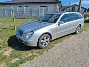 Mercedes E 220 kombi - 5