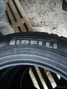 Predám Pirelli Sottozero 3 225/60 R18 - 5