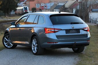 Škoda Superb Combi 2.0 TDI 4x4, Manuál, zodvihnutý podvozok - 5