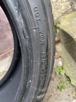 225/40 R19 89Y - 5