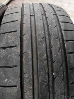 225/40r19 letne - 5