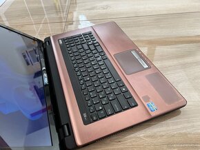 17.3"/Asus/Notebook/i3/8GB RAM/512GB SSD/Intel HD Grafika 2G - 5