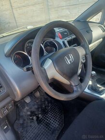 Rozpredam Honda City 1.4 61kw L13A8 2008 - 5